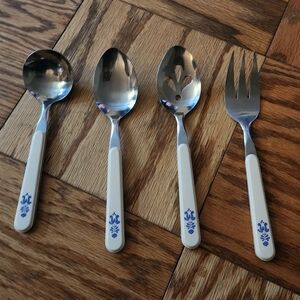 Blue and White Floral Cutlery Set